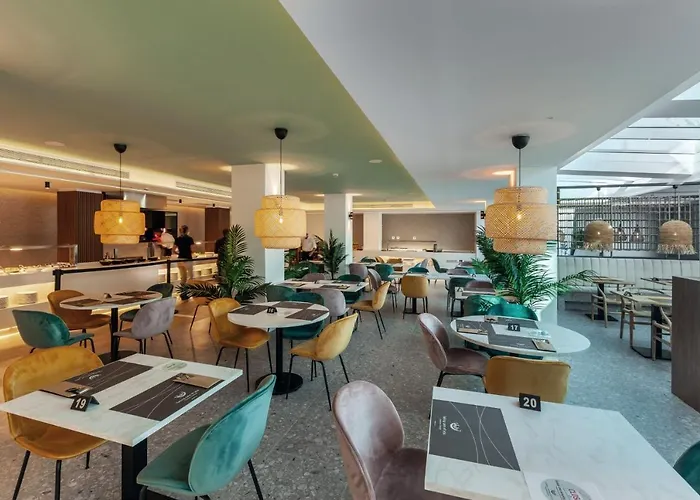 Hotel Kumara Serenoa By Lopesan 4*