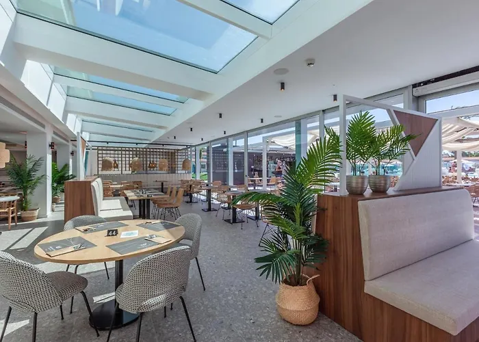 Отель Kumara Serenoa By Lopesan 4*